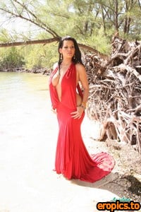 AngelinaCastroLive Angelina Castro - Lady In Red (16 images)